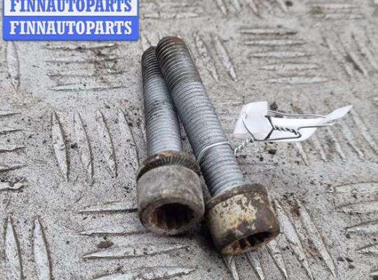 купить Болт крепления на Volkswagen Passat B6