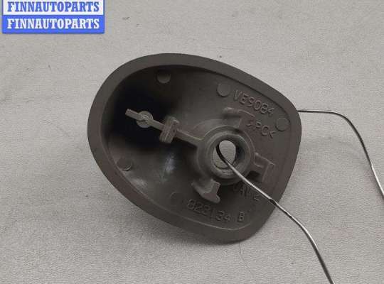 купить Крепление (крючок) солнцезащитного козырька на Chrysler Voyager (1996-2000)