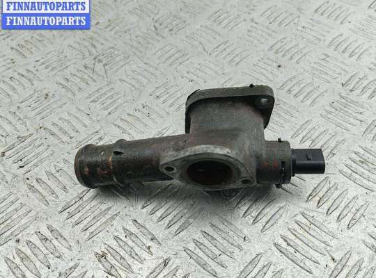 Фланец (тройник) системы охлаждения на Volkswagen Sharan I (7M)