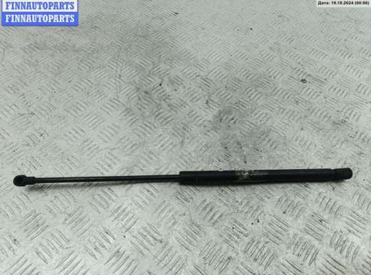 Амортизатор капота VG1372143 на Volkswagen Golf-4