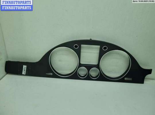 Накладка декоративная на торпедо VG2370690 на Volkswagen Passat B6
