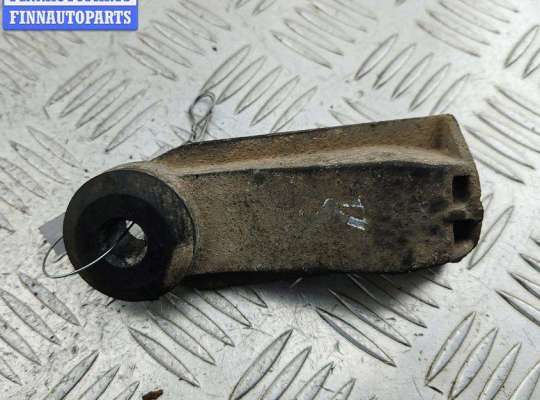 купить Кронштейн радиатора на Opel Signum (2003-2008)