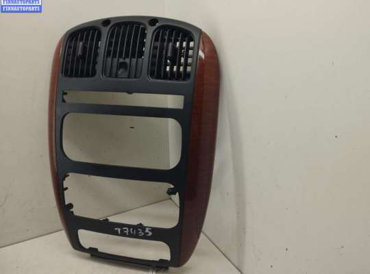 купить Рамка магнитолы на Chrysler Voyager (2001-2007)