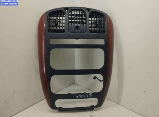 купить Рамка магнитолы на Chrysler Voyager (2001-2007)