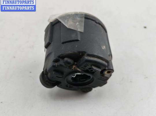 купить Фара противотуманная левая на Nissan Note