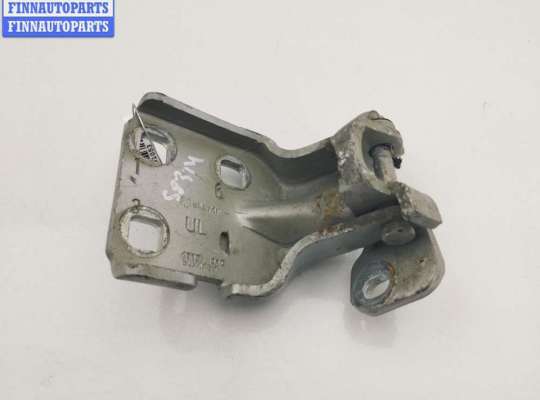 Петля двери передней левой DGQ8519 на Chrysler Voyager (2001-2007)