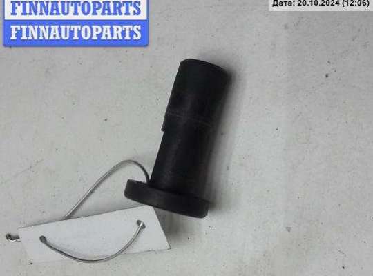 купить Кронштейн радиатора на Volkswagen Passat B5