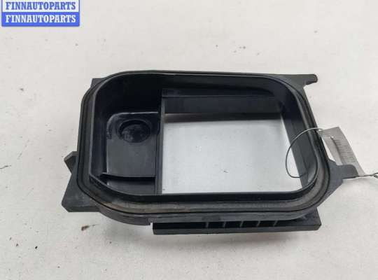 купить Крышка (заглушка) задняя фары левой на Volkswagen Passat B6