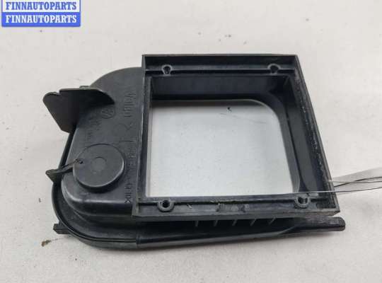 купить Крышка (заглушка) задняя фары левой на Volkswagen Passat B6