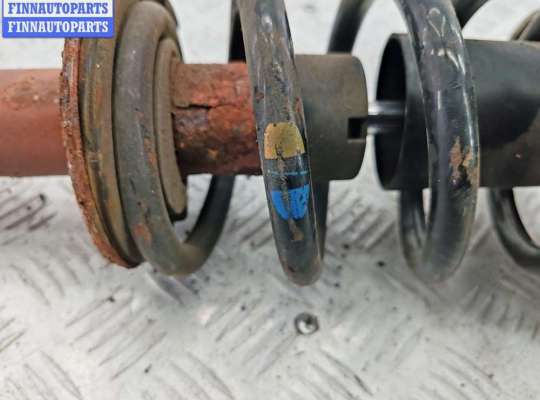 купить Стойка подвески передняя правая на Audi A4 B5 (1994-2001)