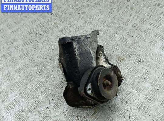 купить Кронштейн КПП опорный на Audi A6 C5 (1997-2005)