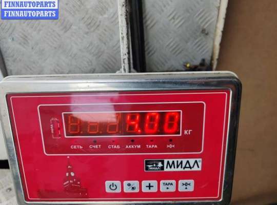 купить Рамка передняя (панель кузовная, телевизор) на Volkswagen Golf-4