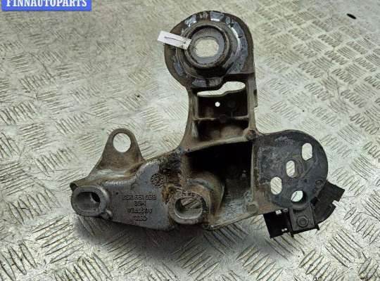 купить Крепление втулки стабилизатора переднего на Audi A4 B6 (2001-2004)