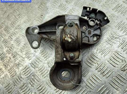 Купить Крепление втулки стабилизатора переднего на Audi A4 B6 (2001-2004) Крепление втулки стабилизатора переднего AU1745836 на Audi A4 B6 (2001-2004)