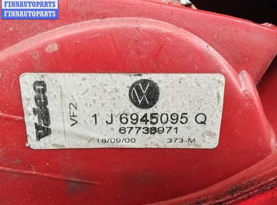 Фонарь задний на Volkswagen Golf IV (1J)