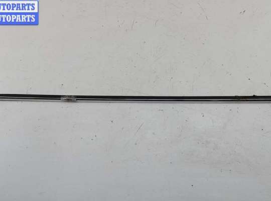 купить Молдинг стекла двери передней правой наружный на Volkswagen Passat B5+ (GP)