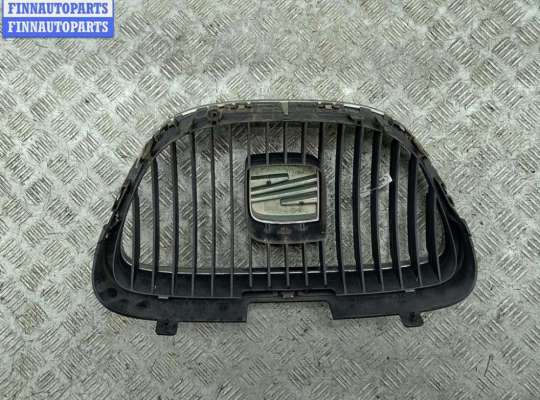 купить Решетка радиатора на Seat Altea