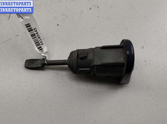 купить Личинка замка на Volkswagen Passat B5