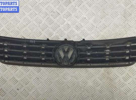 купить Решетка радиатора на Volkswagen Passat B5
