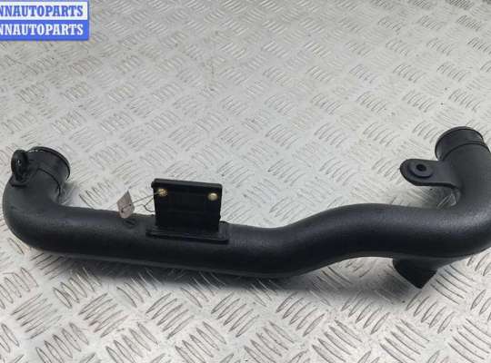 купить Патрубок интеркулера на Volkswagen Passat B5