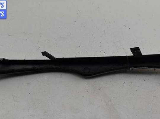 купить Ус под фару правый на BMW 3 E46 (1998-2006)