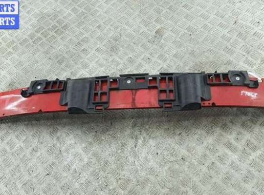 купить Усилитель бампера переднего на Opel Astra H (2004-2009)