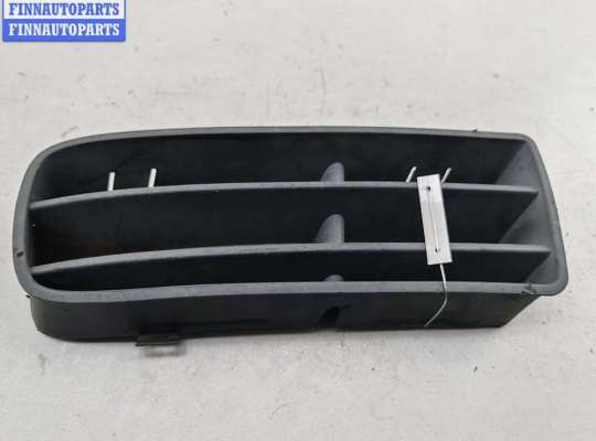 купить Решётка (заглушка) в бампер на Volkswagen Golf-4