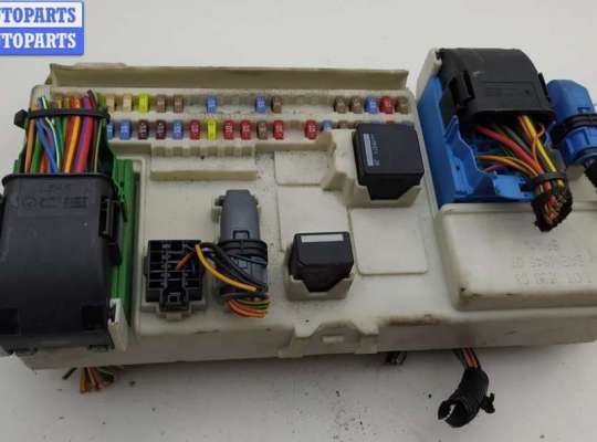 купить Блок предохранителей на Volvo C30