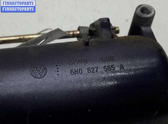 Ручка крышки багажника (задней двери)