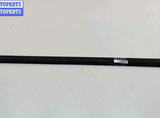 купить Молдинг стекла двери передней правой наружный на Ford Fiesta (2001-2007)