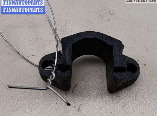 Скоба (кронштейн) крепления форсунки BM3251673 на BMW 3 E46 (1998-2006)