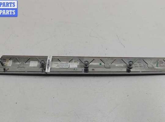 купить Молдинг двери задней правой на Mercedes M-Class ML W164 (2005-2011)