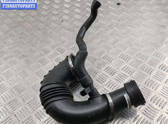 купить Воздуховод на Mercedes C-Class W203 (2000-2006)