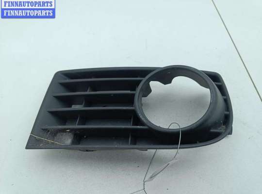 купить Рамка фары противотуманной правой на Volkswagen Golf-5