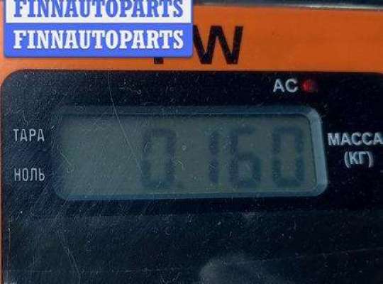 купить Рамка фары противотуманной правой на Volkswagen Golf-5