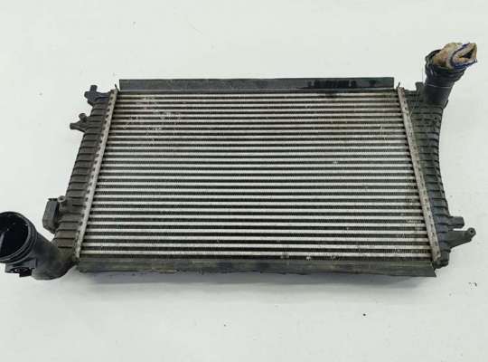 Купить Интеркулер на Volkswagen Passat B6 Интеркулер VG2835856 на Volkswagen Passat B6