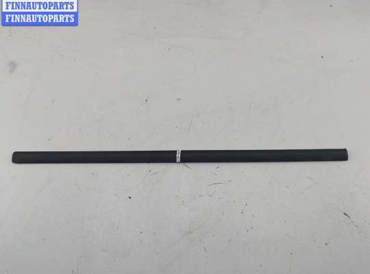 купить Молдинг двери передней левой на Volkswagen Passat B5