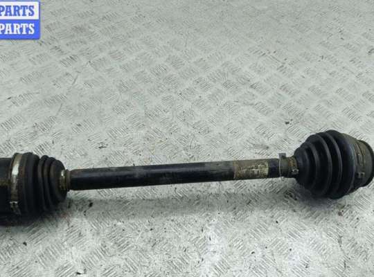 Полуось передняя правая AU1682670 на Audi A6 C6 (2004-2011)