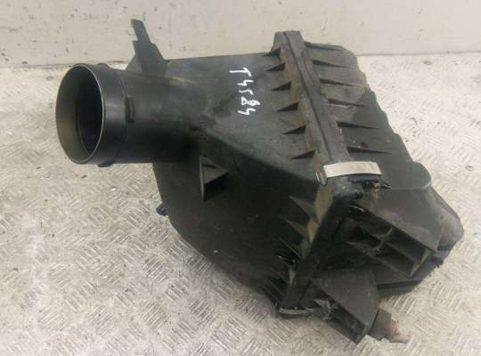 Корпус воздушного фильтра AU510430 на Audi A4 B5 (1994-2001)