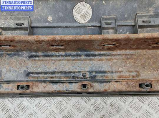 купить Бампер задний на Volkswagen Passat B4