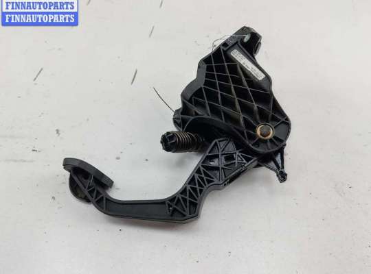 Педаль сцепления VG2460940 на Volkswagen Touran