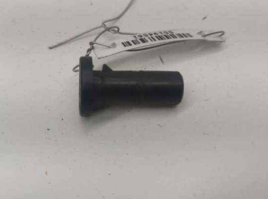 купить Кронштейн радиатора на Audi A6 C6 (2004-2011)