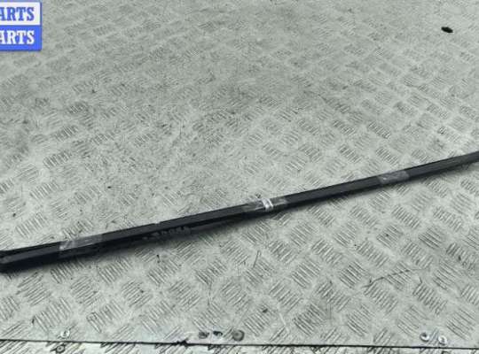 купить Молдинг лобового стекла на Audi A4 B5 (1994-2001)