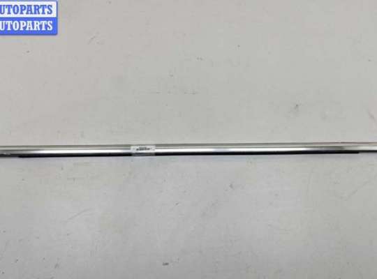 Молдинг стекла двери задней левой наружный VG2541428 на Volkswagen Passat B6