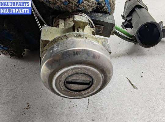 купить Личинка замка на Chrysler Voyager (2001-2007)