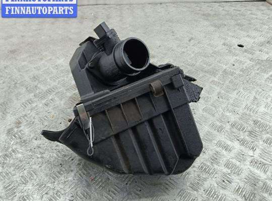 купить Расходомер (измеритель потока воздуха) на Volkswagen Passat B5