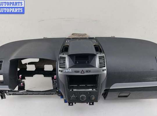 купить Панель приборная (торпедо) на Opel Zafira B (2004-2014)