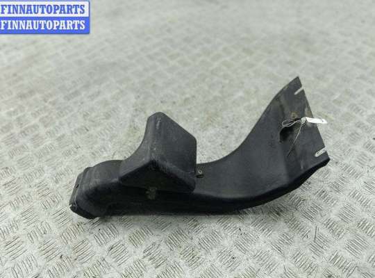 купить Воздуховод на Mitsubishi Space Wagon (1998-2004)