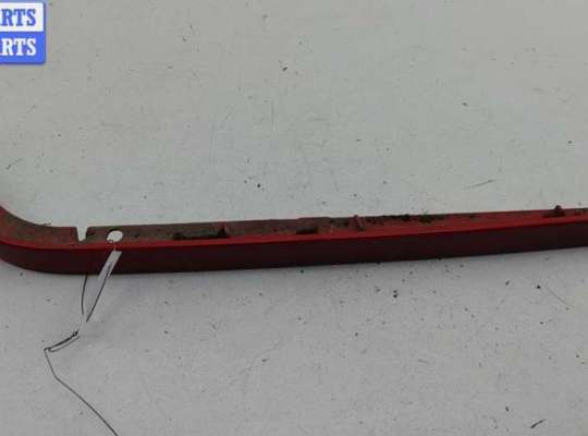 Купить Ус под фару правый на Mercedes C-Class W202 (1993-2000) Ус под фару правый MB1610973 на Mercedes C-Class W202 (1993-2000)