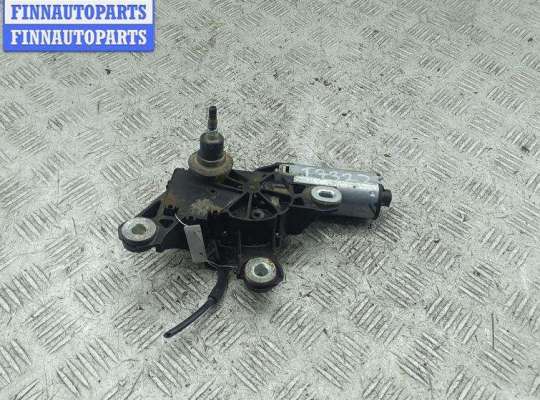 купить Двигатель стеклоочистителя заднего (моторчик дворников) на Volkswagen Passat B5